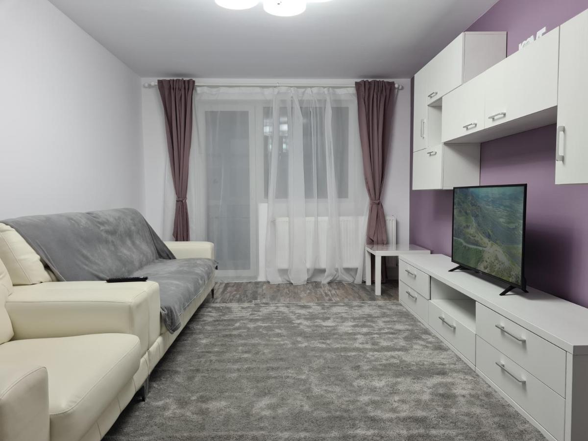 Apartament Terra Apartment Targoviste Bagian luar foto